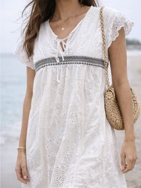Johnny Was White Eyelet Boho Dress Embroidered Tunic Size XS